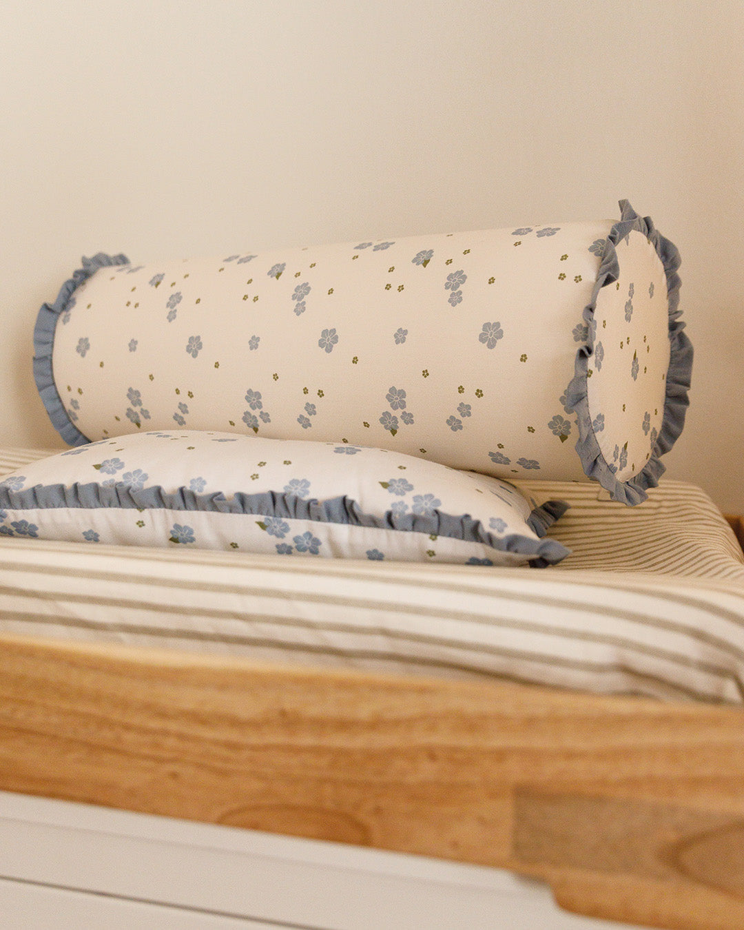 Bolster cushion