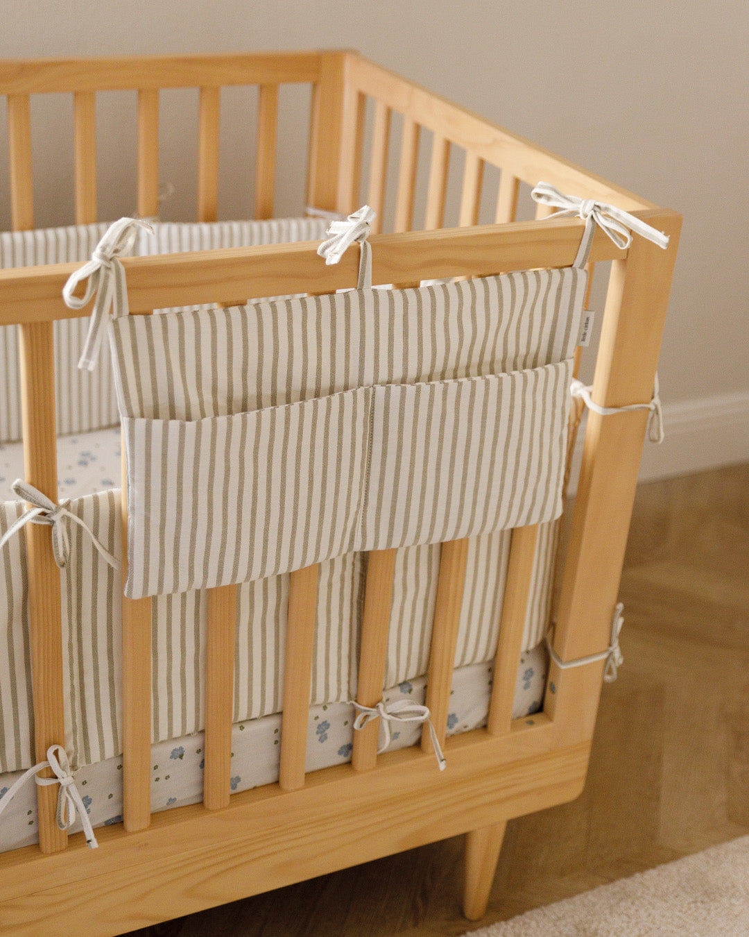 Crib organizer